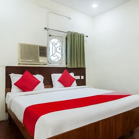 Oyo 76129 Rk Inn Guntur Luaran gambar